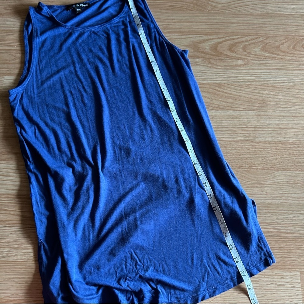 Cable & Gauge Blue Sleeveless Top Medium - Picture 6 of 7